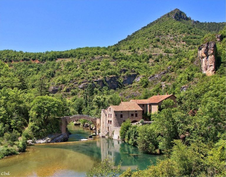 Le moulin de Corp (Saint-André-de-Vézines)