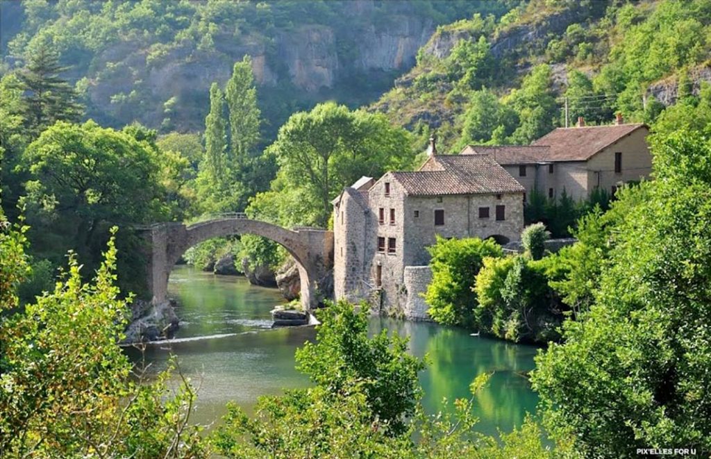 Le moulin de Corp (Saint-André-de-Vézines)