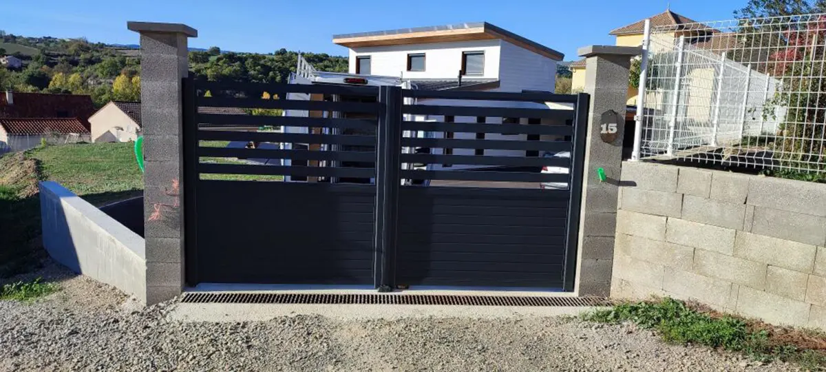 Millau. La menuiserie Gregory Mazet fête ses 5 ans 16 millau gregory mazet realisation 02