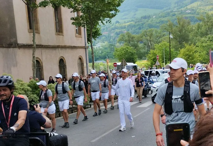 millau flamme olympique jerome resseguier 05