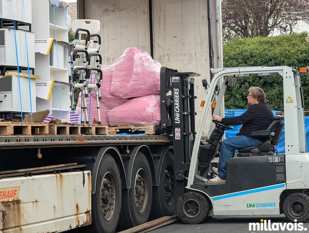 millau emmaus meubles village olympique 04