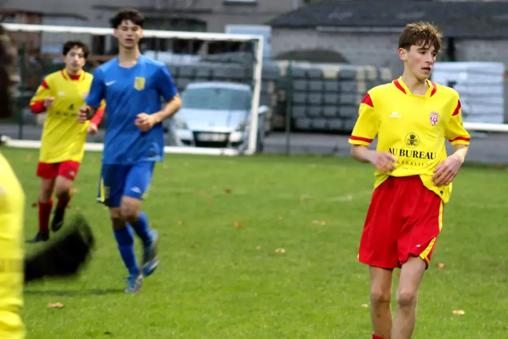 Millau. SOM Football : le sans-faute de début de saison des U17 4 millau football U17 1