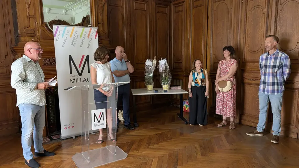 Millau. Joëlle et Isabelle, des assistantes maternelles honorées pour leur dévouement 7 millau medaille famille 11