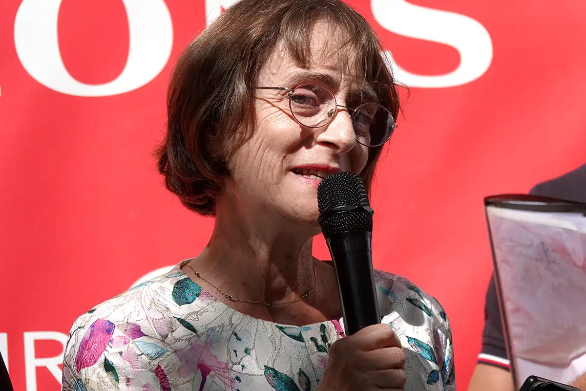 Le Forum des associations rend hommage à Jacques Cohen, l’âme du jumelage Millau–Sagunto 2 millau forum associations jacques cohen 202509053