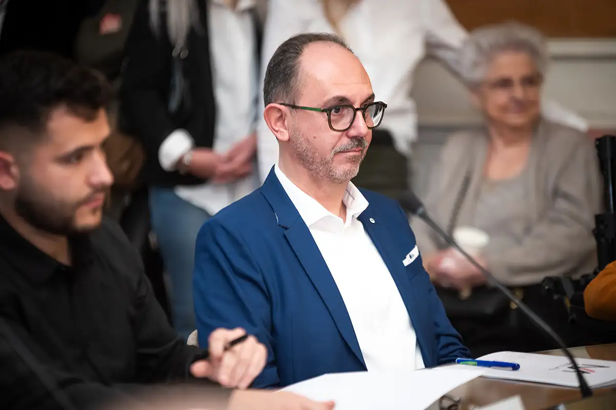 Millau. La nouvelle équipe municipale est officiellement en place 31 emeric costes