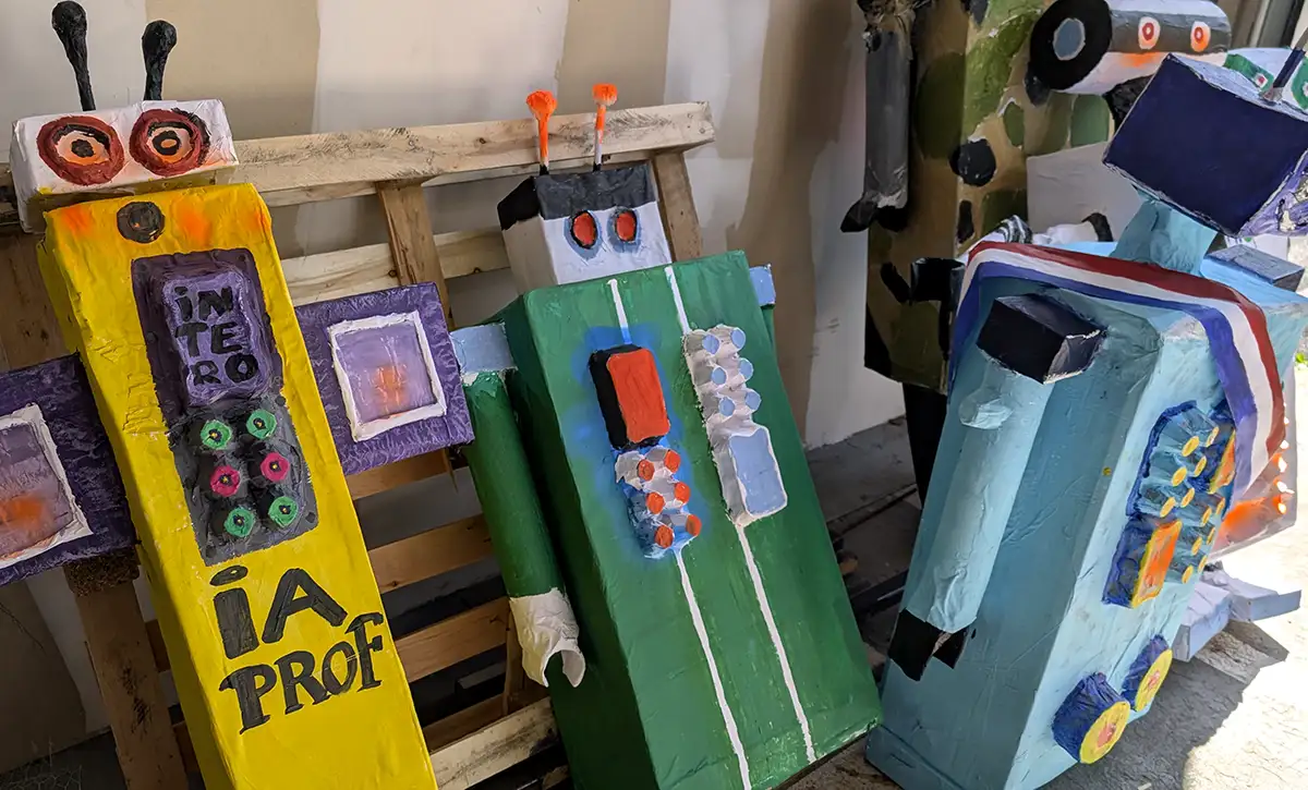 Millau : l’« IArraignée » sort de l’ombre, le Carnaval 2026 promet un joyeux chaos ! 3 millau mascotte carnaval 2026 4