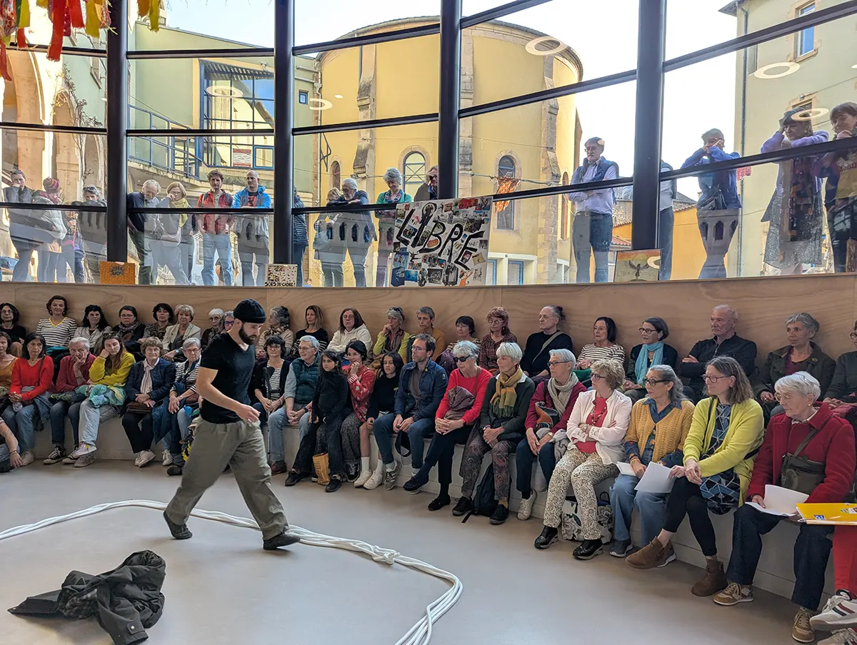 Millau. Le Printemps des Poètes remplit le Créa 6 millau printemps poetes mjc 2026 07